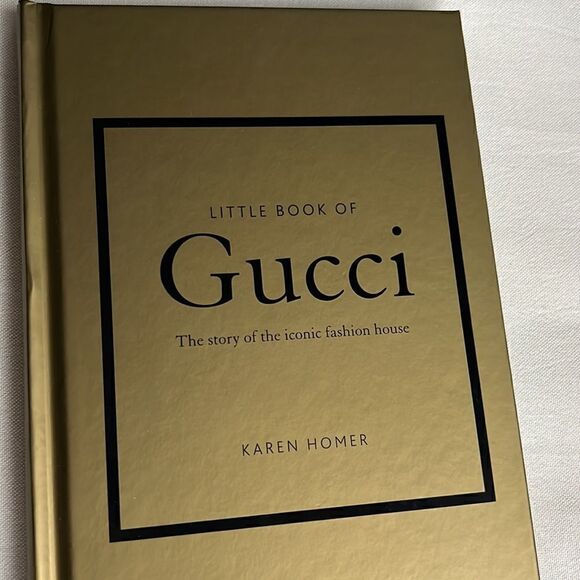 Little Book of Gucci – Fashion History Coffee Table Book - Picture 5 of 8